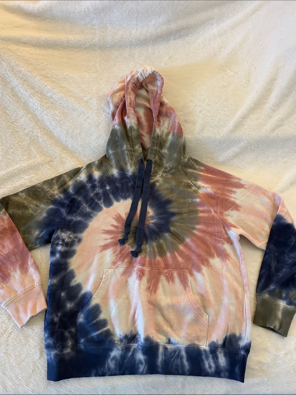 Old Navy Spiral Tie-Dye Pullover Hoodie in Navy, Pink & Olive